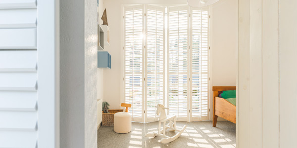 Fabricantes / Instaladores de Puertas y Ventanas de Aluminio / PVC · Contraventanas y Persianas a Medida