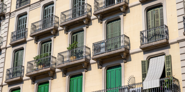 Puertas y Ventanas de Aluminio / PVC a medida Madrid · Aislamientos Acústicos