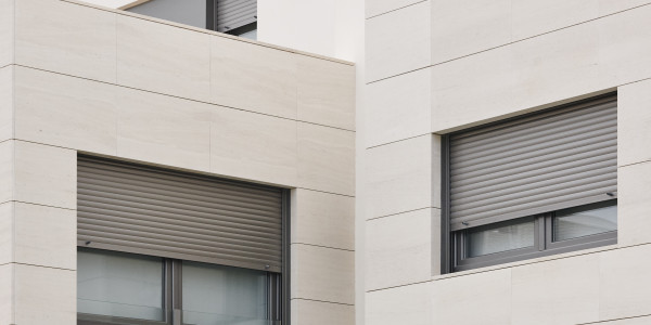 Puertas y Ventanas Seguridad de Aluminio / PVC · Aislamientos Acústicos